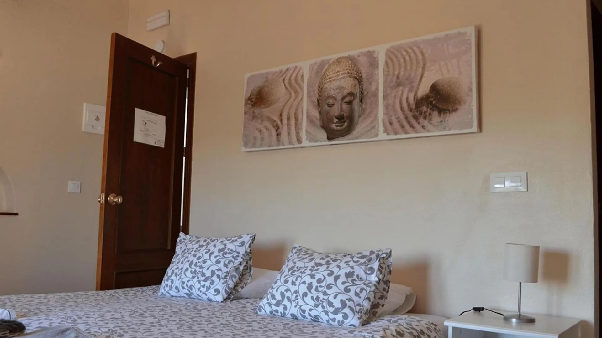 Spacious Holiday Home With Pool Algamitas