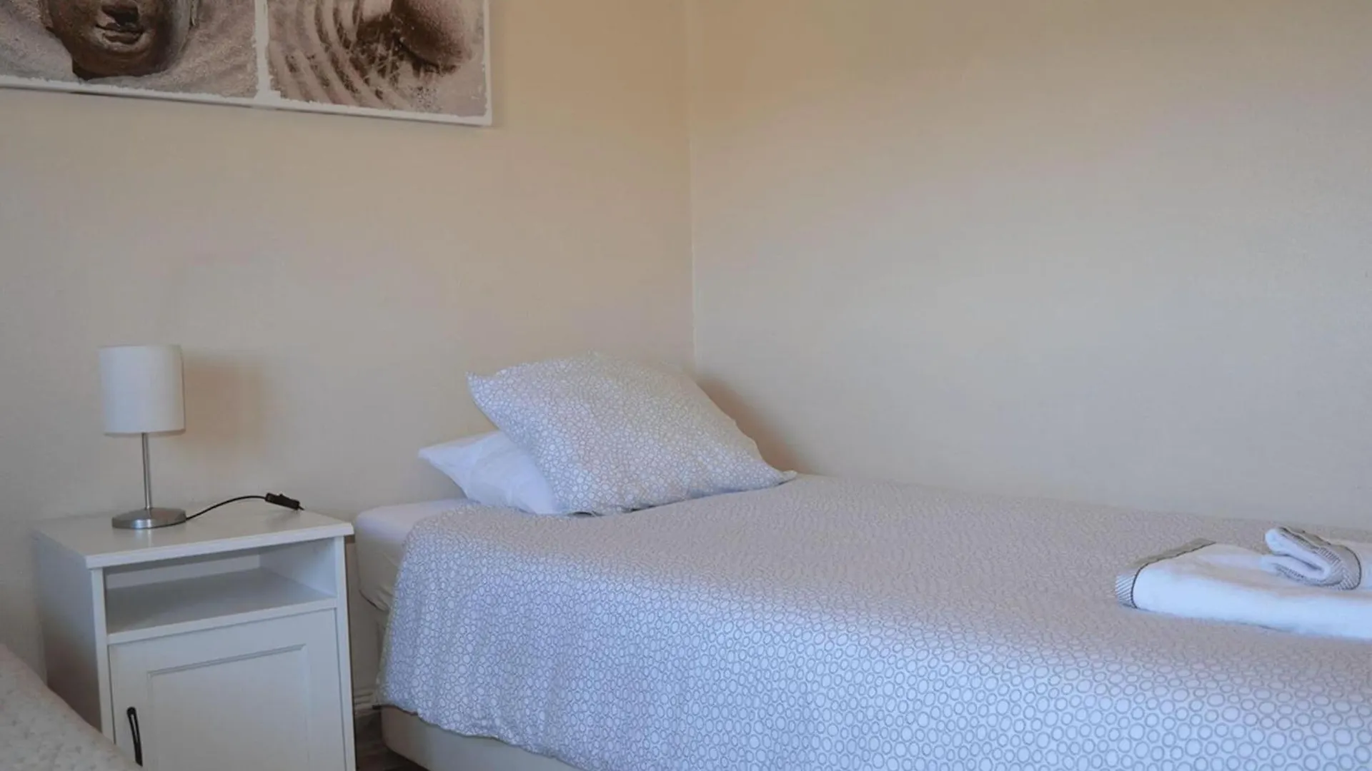 Spacious Holiday Home With Pool Algamitas 0*,