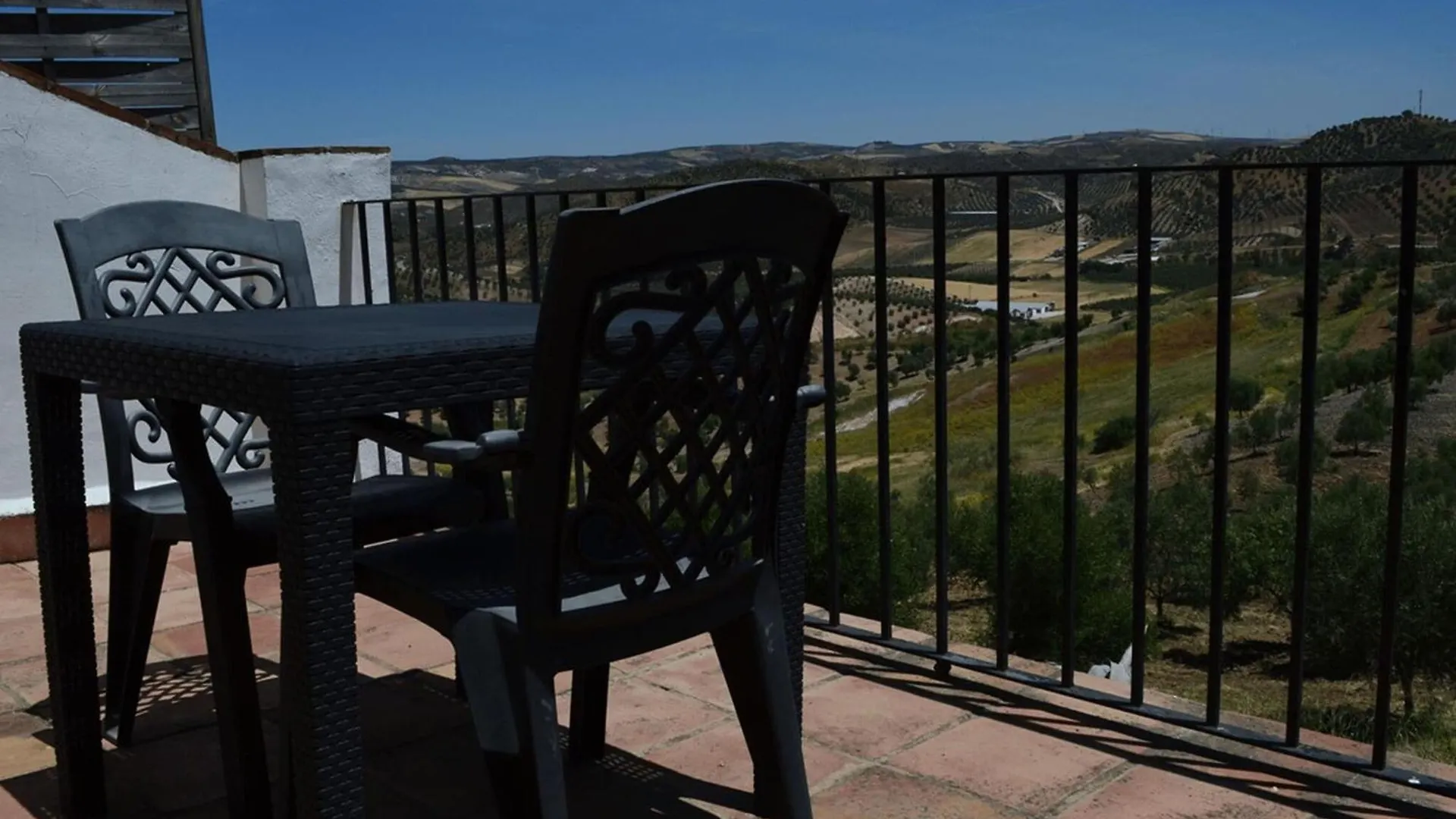 Spacious Holiday Home With Pool Algamitas