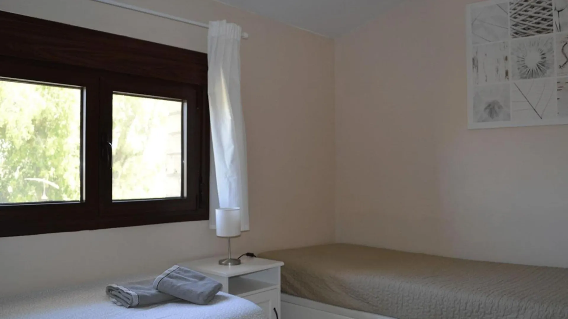 Spacious Holiday Home With Pool Algámitas Spanje